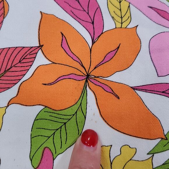 Briggs Casual | Floral Skirt with a Vintage Feel | Size 10 - Picture 7 of 7